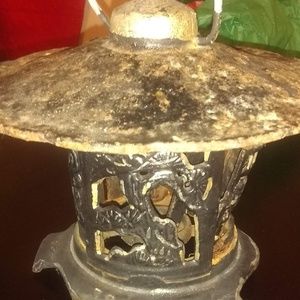 Antique Japanese garden lantern